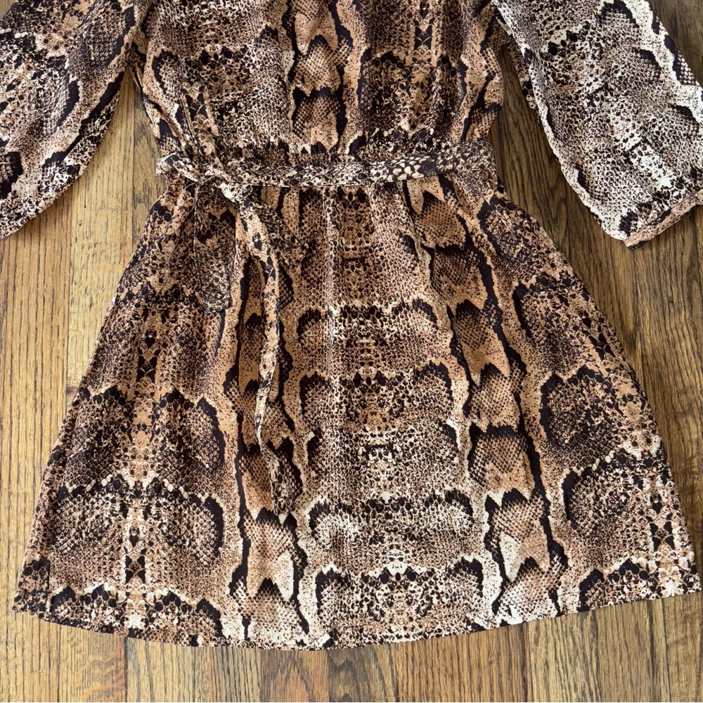 H&M Dress Women’s Snakeskin Print Belted 3/4 Sleeve Size 6 - Picture 13 of 13